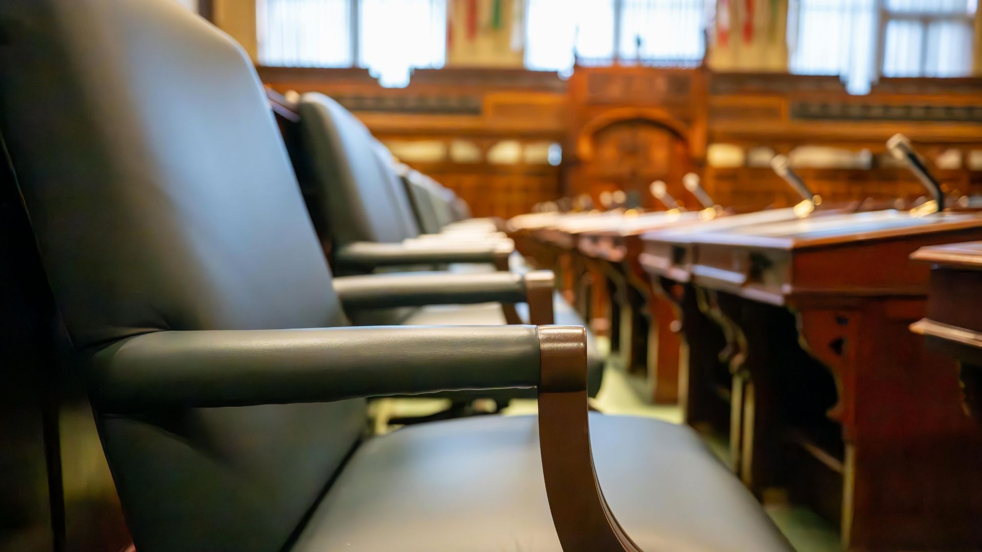 Comprendre les Prud'hommes : regards croisés salarié / employeur